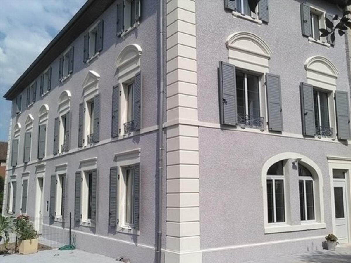 A Deux Pas Du Rheby Hotel Villebois Bagian luar foto